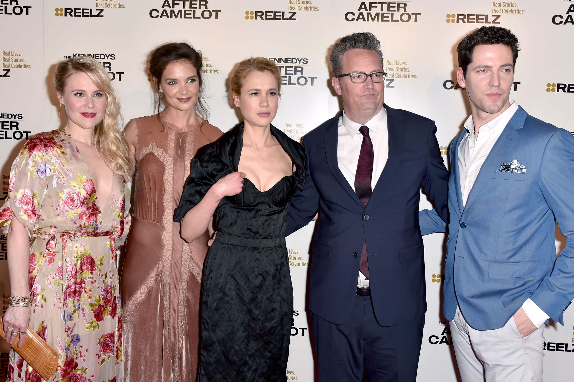 Matthew Perry and his co-stars are seen at the premiere of The Kennedys After Camelot in 2017 (Image via Getty)