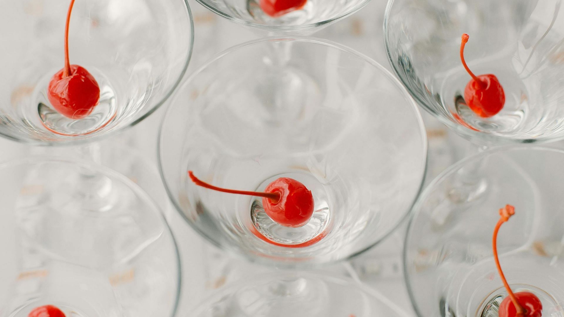 The European Union allows Red Dye 3 to be used in cocktail cherries (Image via Pexels)