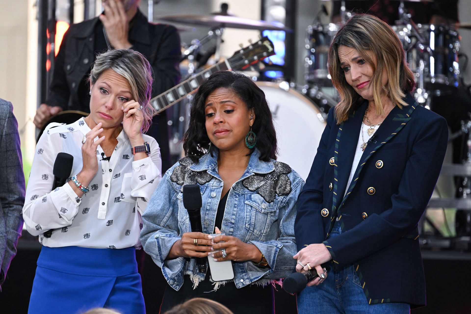 Dylan Dreyer, Sheinelle Jones, and Savannah Guthrie on Today show at Rockefeller Plaza, 2023 (Image via Getty)