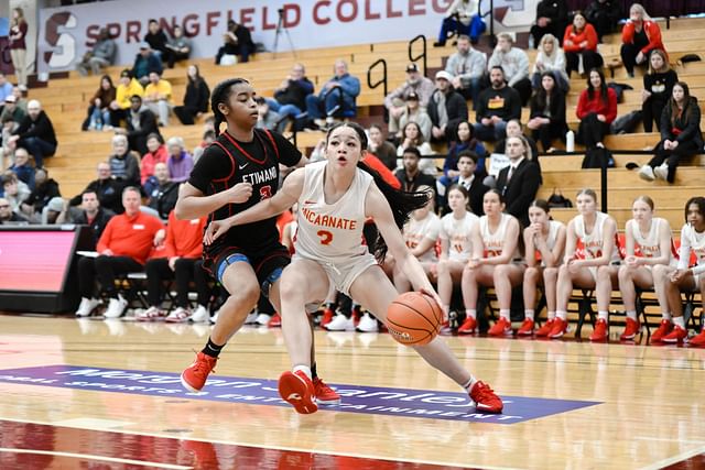 HIGH SCHOOL BASKETBALL: JAN 20 Spalding Hoophall Classic - Incarnate Word vs Etiwanda - Source: Getty