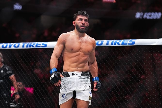 UFC welterweight shares one-word reaction to clip higlighting Arman Tsarukyan's insane flexibility
