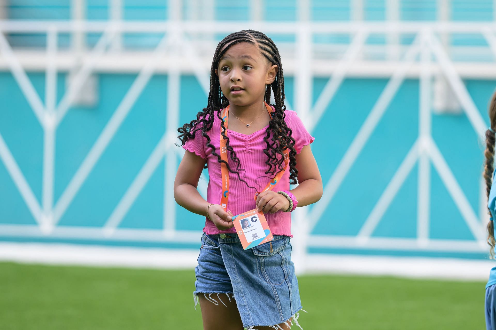 Serena Williams and Alexis Ohanian&#039;s daughter Olympia at the 2024 Miami Open (Source: Getty)