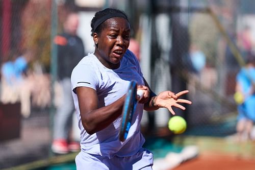 Daphne Mpetshi Perricard in action at 2024 ITF World Tennis Tour (Image Source: Getty)