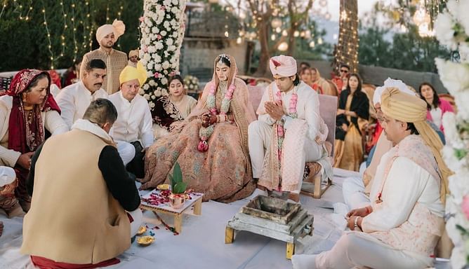 कौन हैं नीरज चोपड़ा की पत्नी हिमानी मोर? इस खेल में हैं माहिर, कोच के तौर पर भी कर चुकी हैं काम