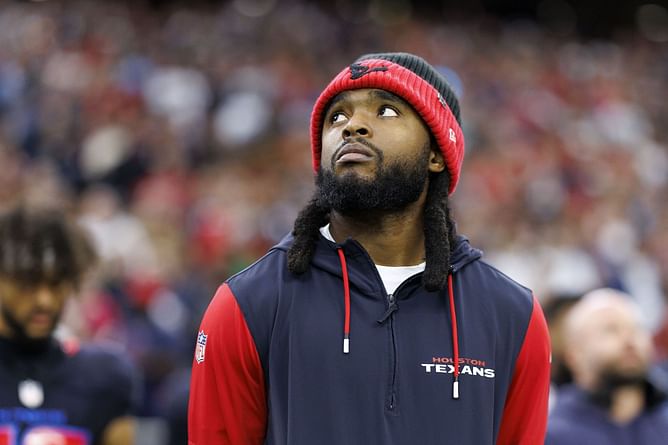 NFL fans believe Diontae Johnson's career is over as Texans waive WR before Chiefs faceoff - "Washed"