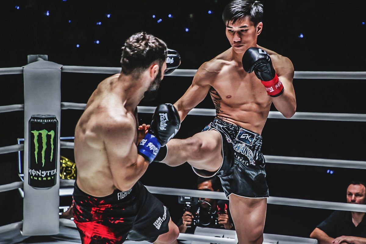 Fans feel the agony Tawanchai PK Saenchai&rsquo;s bone-breaking finish against Davit Kiria. -- Photo by ONE Championship