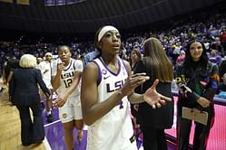 $1.5M NIL-valued Flau'jae Johnson's mom Kia shares snippets of "Arkansas love" from fans