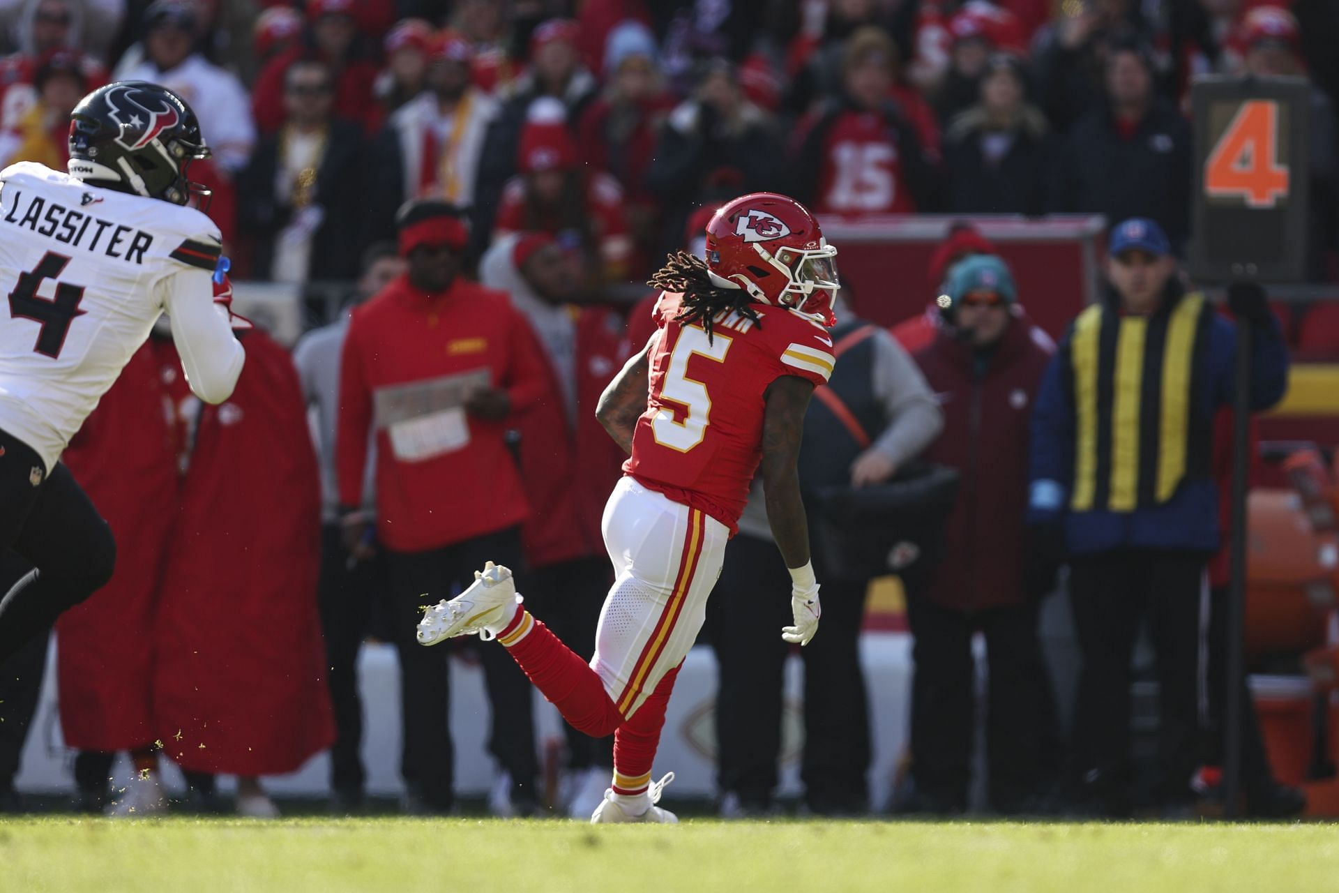 Is Hollywood Brown playing vs Texans? Chiefs WR