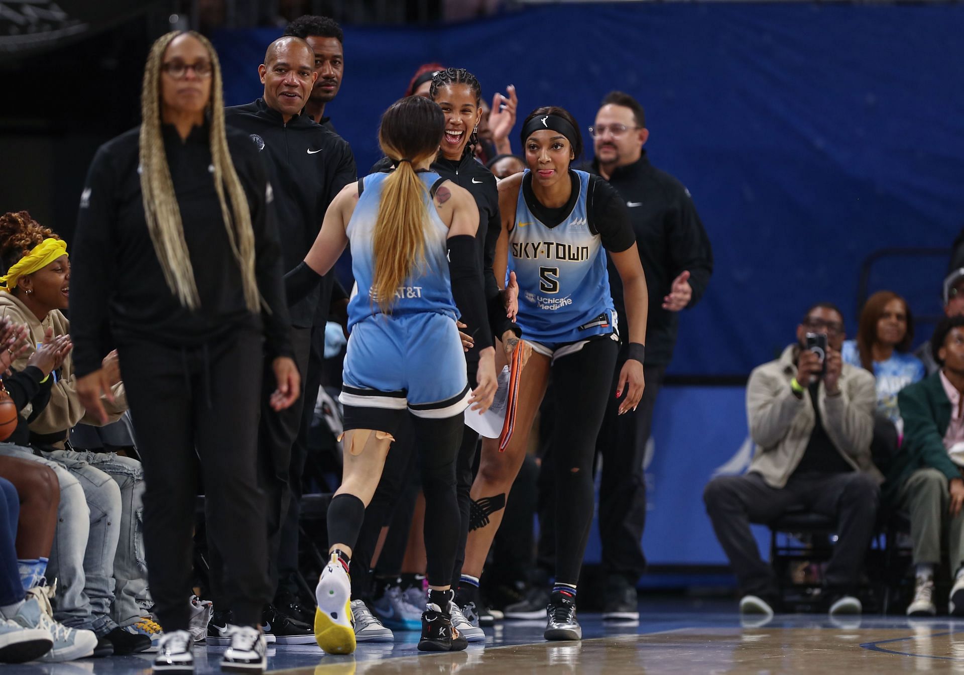 WNBA: SEP 06 Los Angeles Sparks at Chicago Sky - Source: Getty