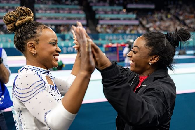 Rebeca Andrade gives 2-word reaction to Simone Biles’ ‘vault hate to see us’ remark after being reunited during an event in NYC