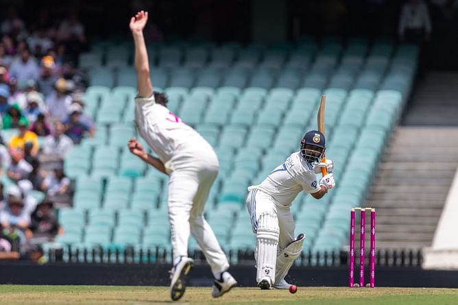 [Watch] Rishabh Pant blasts Aussie debutant for a hat-trick of boundaries in 2nd innings of BGT 2024-25 5th Test
