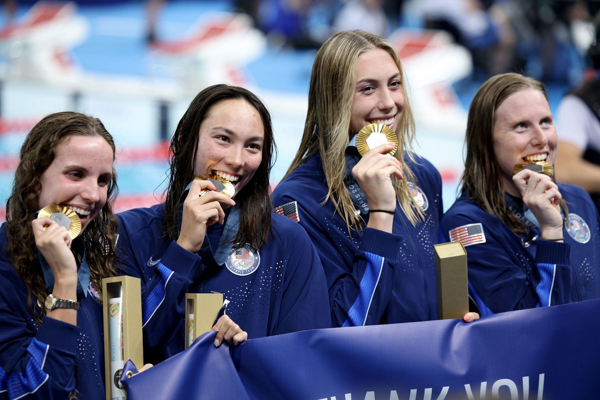 Gretchen Walsh with the US relay team after winning the gold medal at Paris Olympics 2024 [Image Source : Getty]