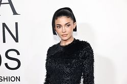 "Damn Kylie couldn’t even say hi" — Internet reacts as Demi Moore seemingly ignoring Kylie Jenner at Golden Globes 2025