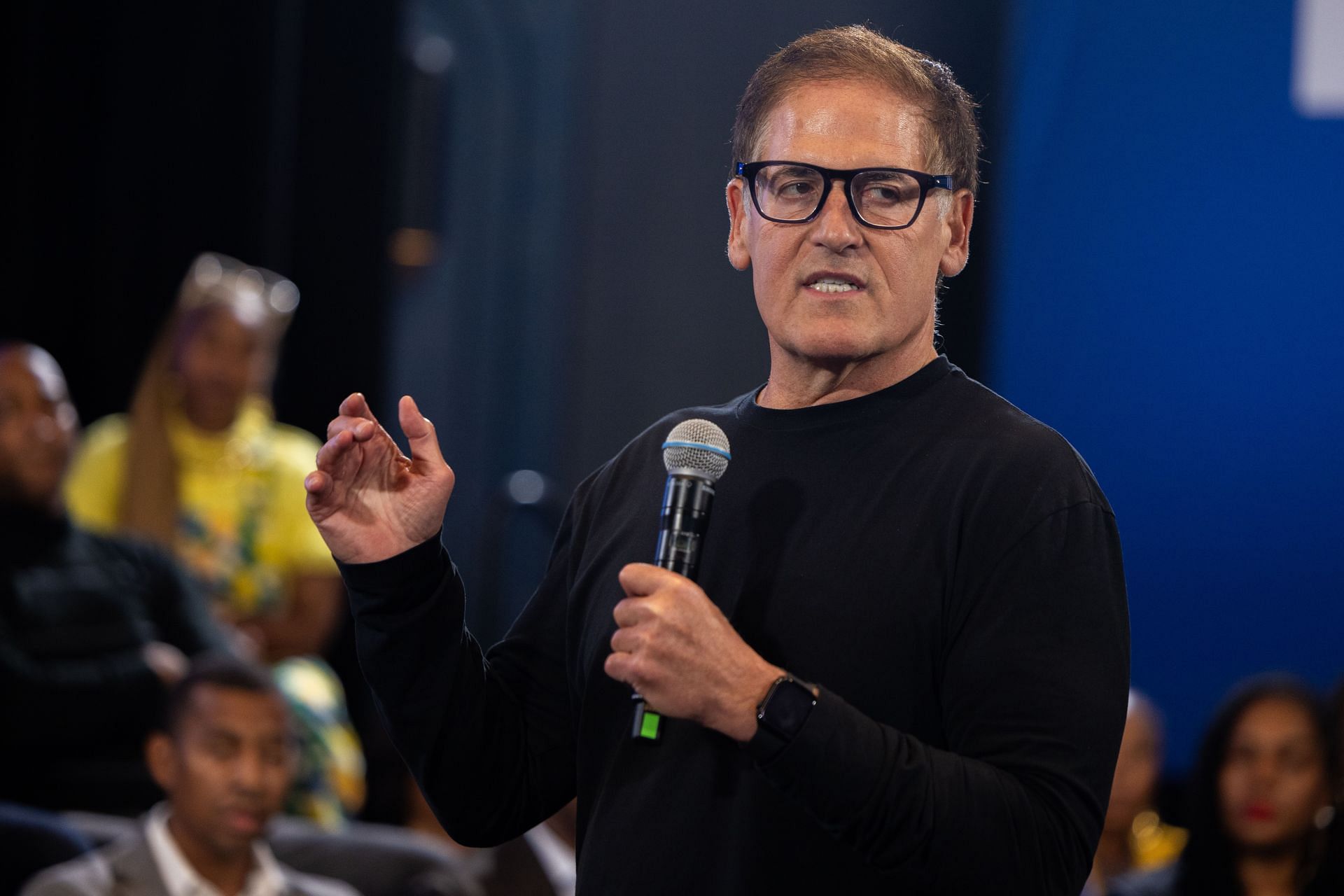 Mark Cuban answers questions as part of the Harris-Walz campaign in Georgia (Image via Getty)