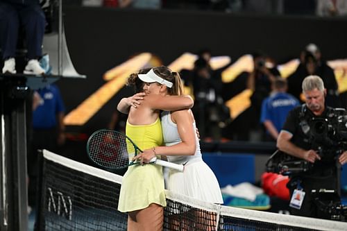 Sabalenka and Badosa hug after their semifinal (Image Source: getty)