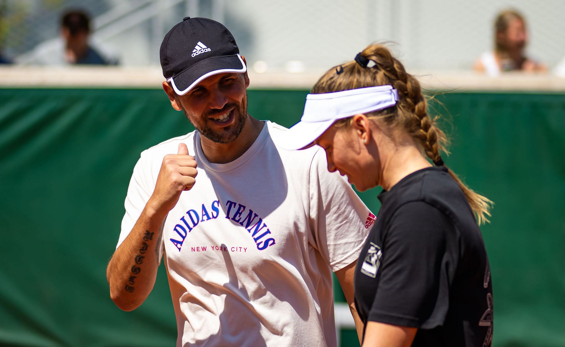 Elena Rybakina and Stefano Vukov pictured at the 2023 French Open - Image Source: Getty