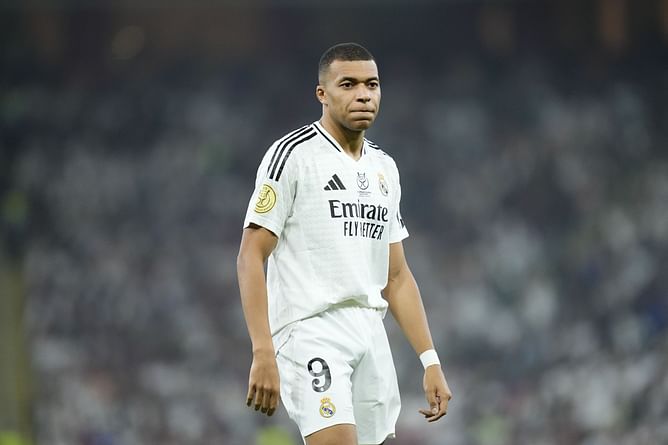 "Putting people on a pedestal who aren’t on a pedestal" - Evra says Real Madrid's Kylian Mbappe should never be compared to Thierry Henry