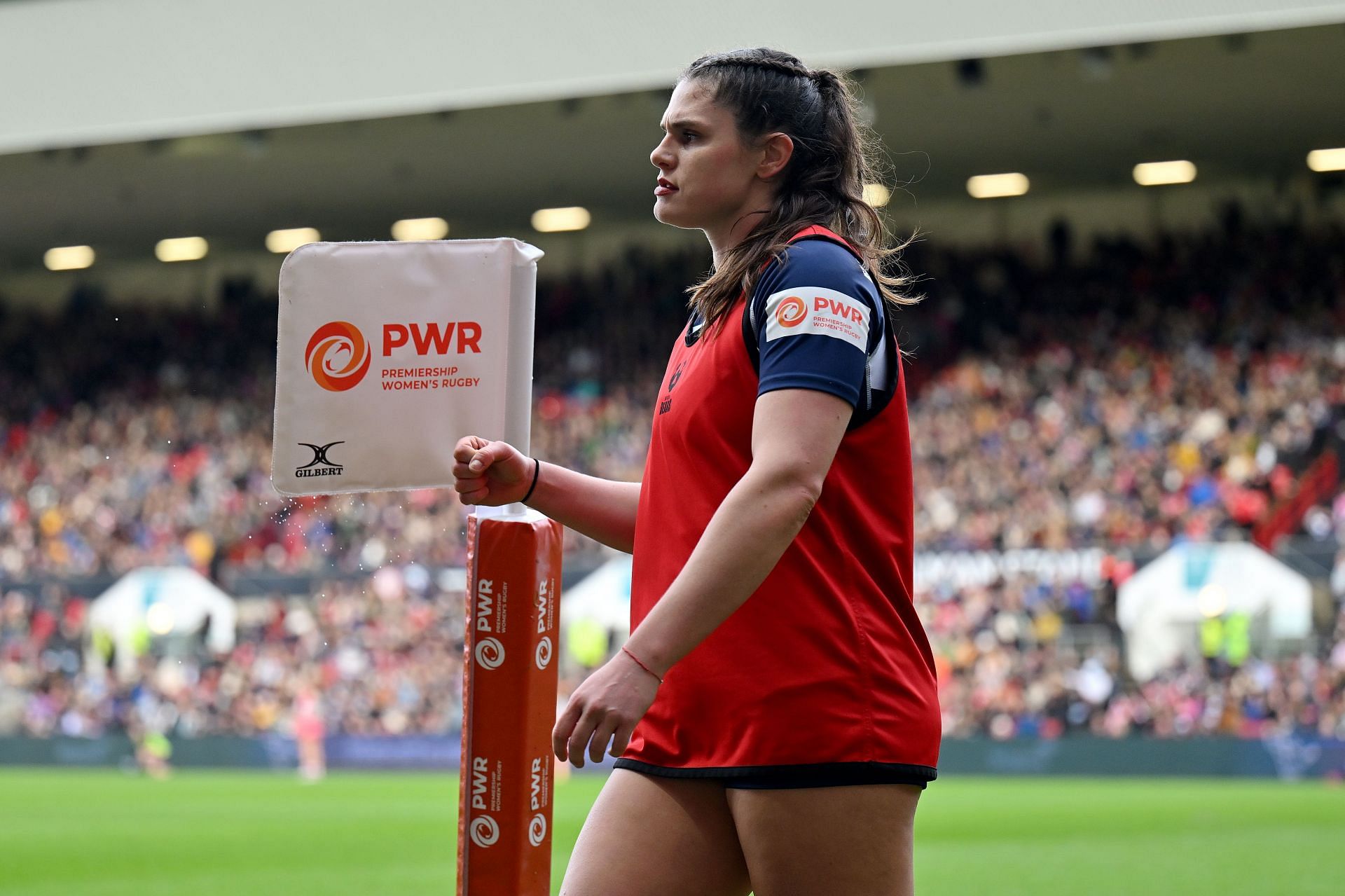 Ilona Maher donning her substitute uniform before the matchup against Gloucester-Hartpury in PWR (Image via: Getty Images)