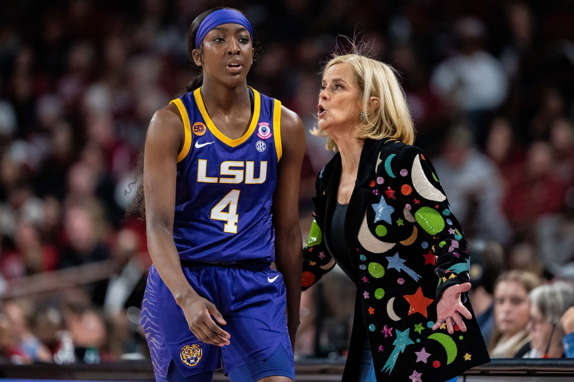 Coach Kim Mulkey of the LSU Tigers talks to Flau&#039;jae Johnson (#4) during their game against the South Carolina Gamecocks at Colonial Life Arena on January 24, 2025. Photo: Getty