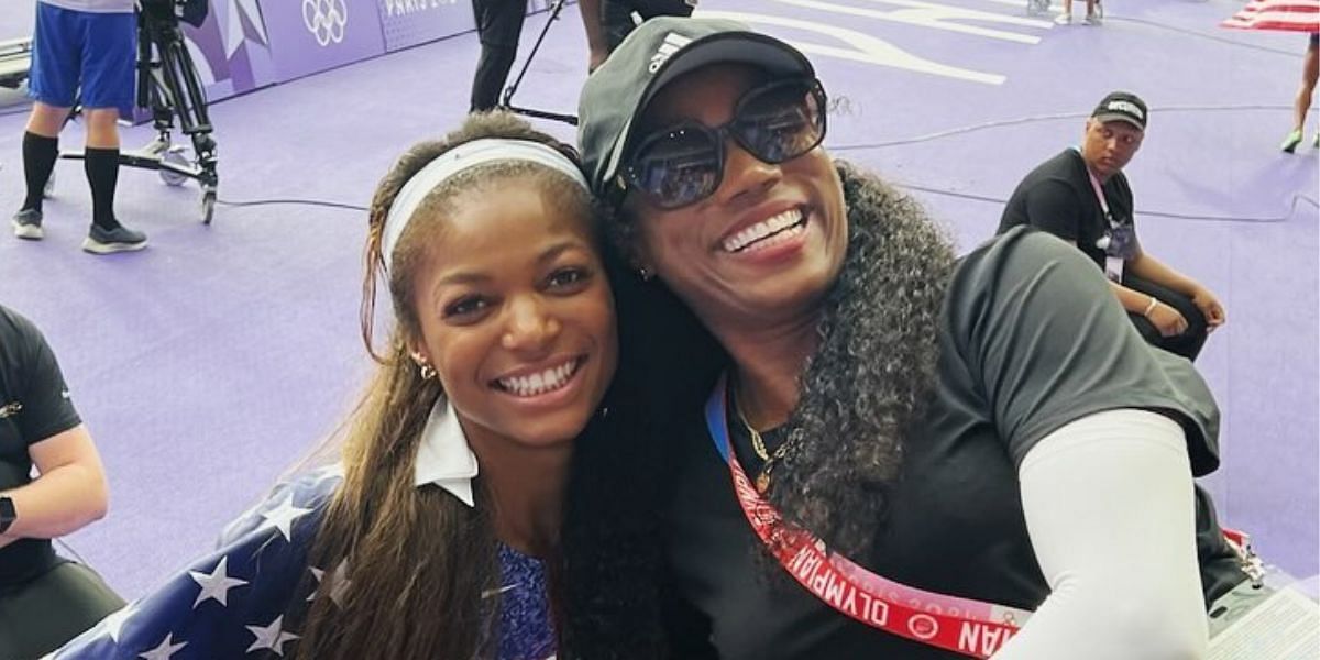 Gabby Thomas, coach Tonja Buford-Bailey and others perform splits. PHOTO: Instagram/ baileytonja