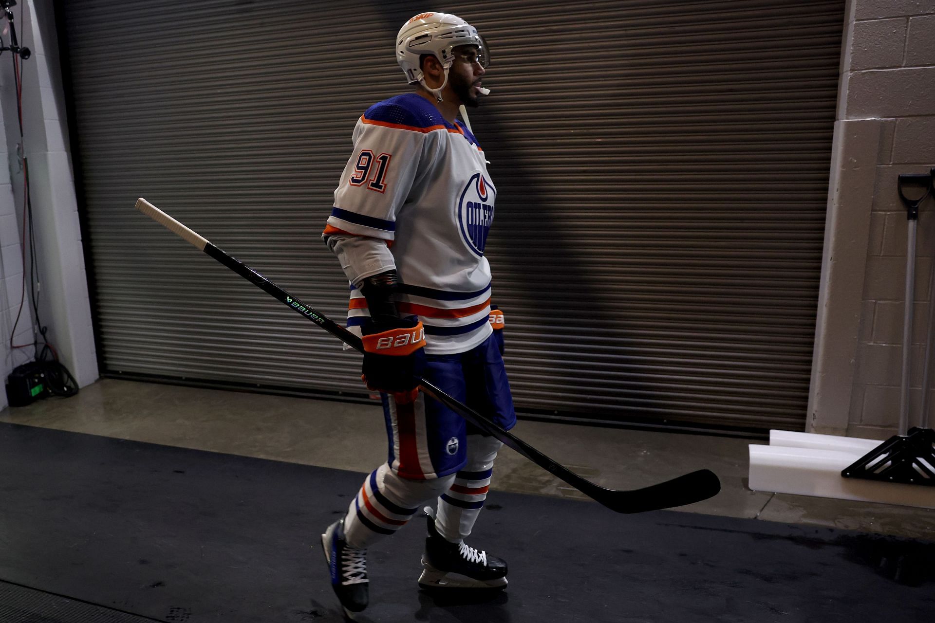 Edmonton Oilers forward Evander Kane had an arthroscopic knee surgery on Thursday (Credits: Getty)