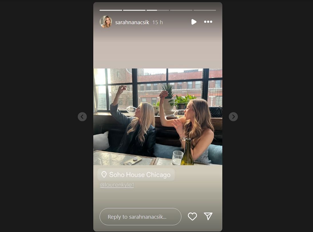 Sarah Nanacsik and her sister-in-law Lauren Kyle Mcdavid at Soho House in Chicago. (Credit: Instagram/@sarahnanacsik)