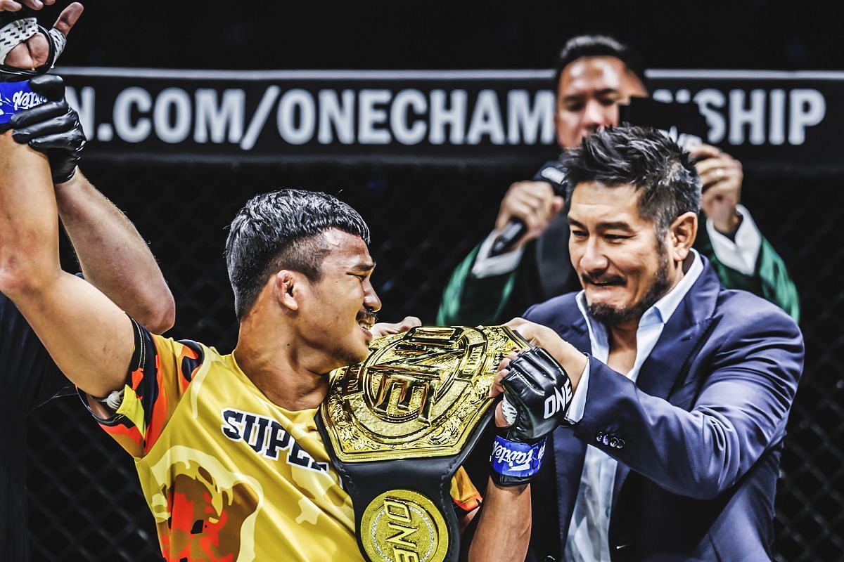 Superlek (left), Chatri Sityodtong (right) [Photo via ONE Championship]