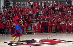 Oregon boys basketball team continues losing streak amid allegations against pioneering HC Heather Seely-Roberts