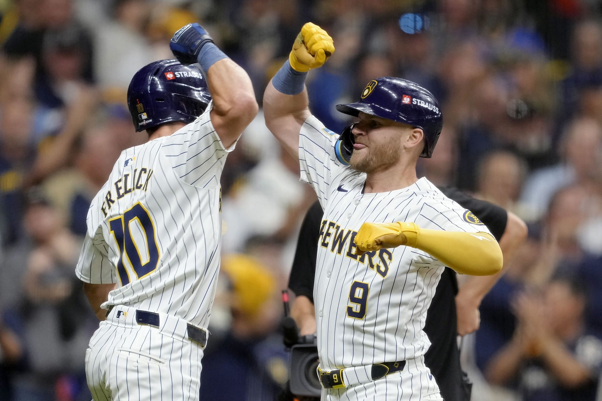 The Brewers will win the division again (Imagn)