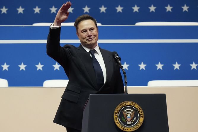 What did Jon Voight say about Elon Musk? Actor calls the media "a disgrace" for comparing Tesla owner to "Hitler" over salute controversy