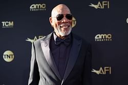 "Now THIS is a moment" - Fans react to Morgan Freeman singing “Let’s Stay Together” with Al Green on New Year’s Eve
