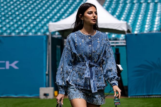 Kelly Piquet shares adorable picture with Penelope Kvyat as the mother and daughter spend time in the snow