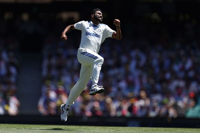 [Watch] Mohammed Siraj dismisses Sam Konstas and Travis Head in same over to put India on top in BGT 2024-25 5th Test