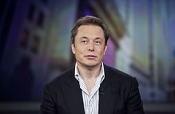 Ex-UFC star shares four-word reaction to Elon Musk planning to revive the now-defunct Vine