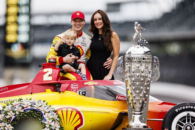 "Nothing can stop us": Josef Newgarden braves Florida's freezing rain for heartwarming Disney World moment with Ashley and son Kota