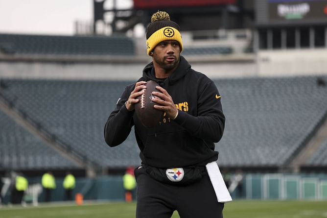 Russell Wilson shares 3-word reaction to Kobe Bryant's inspirational speech as Steelers gear up for playoffs