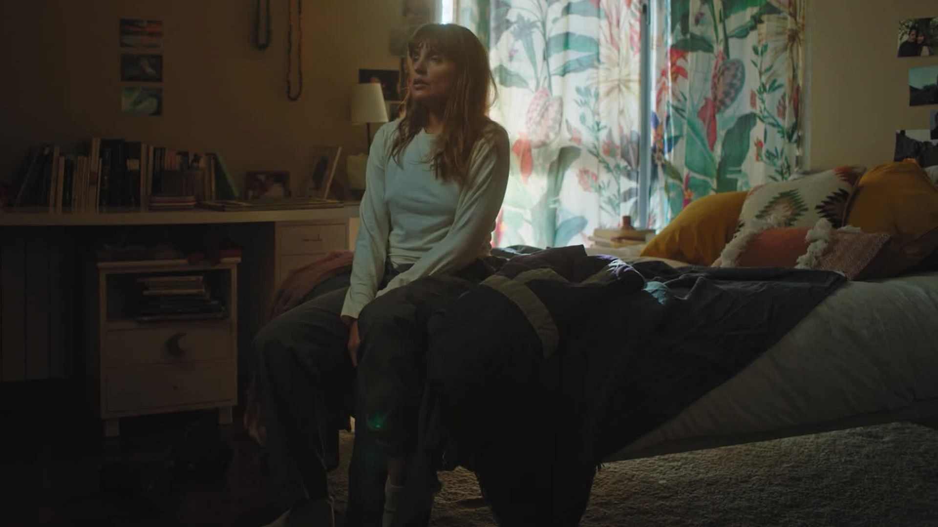 still from Intimacy (image via Netflix)