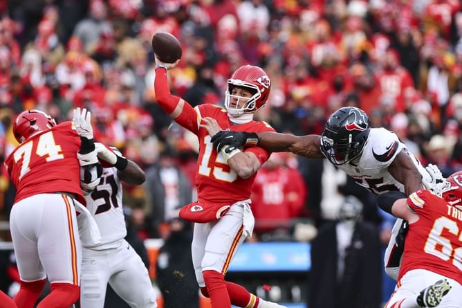 Troy Aikman calls out Patrick Mahomes for flopping during Chiefs-Texans clash - "He's trying to draw the penalty"