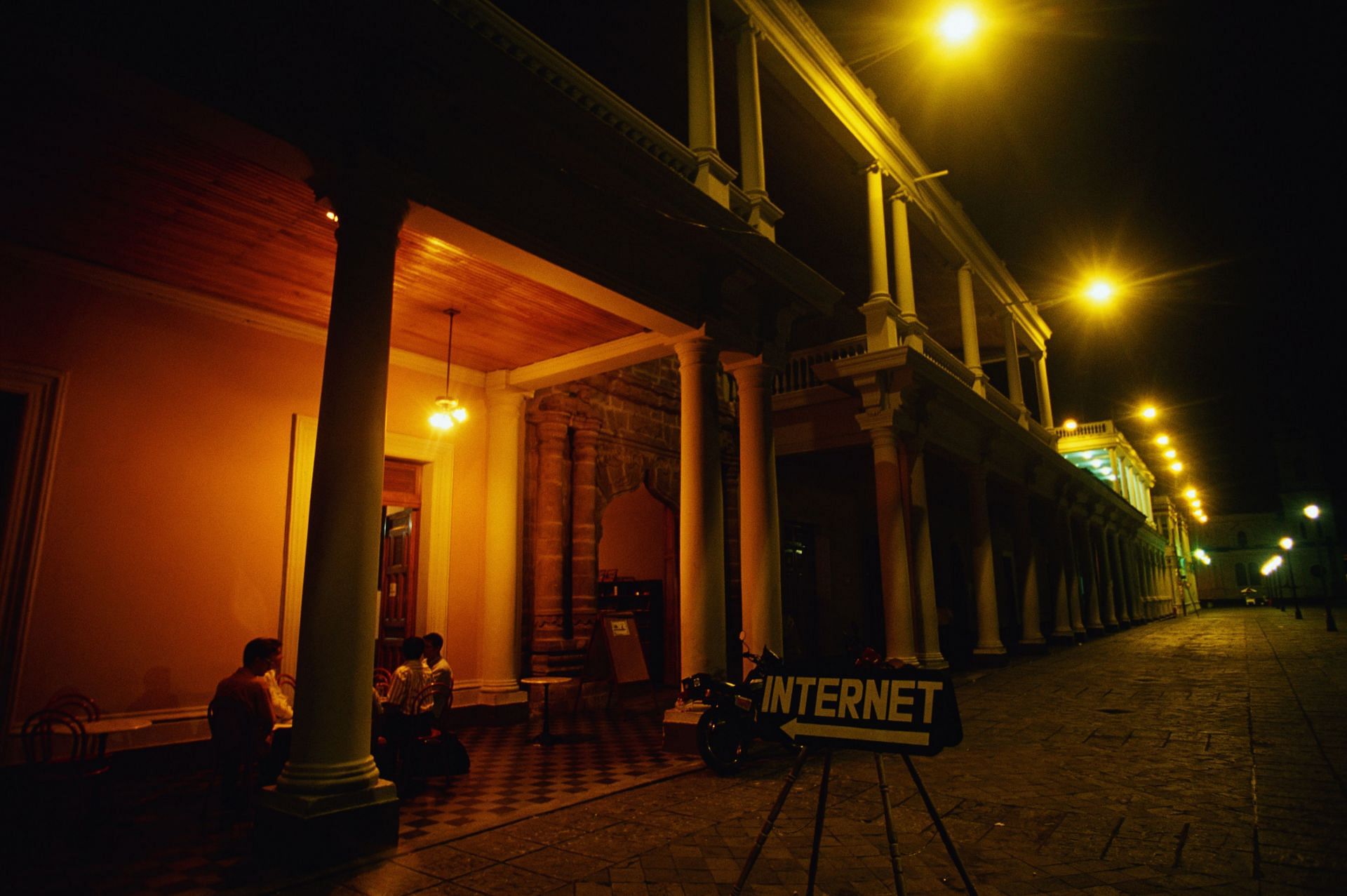 PC Bang Internet Cafe (Image via Getty)