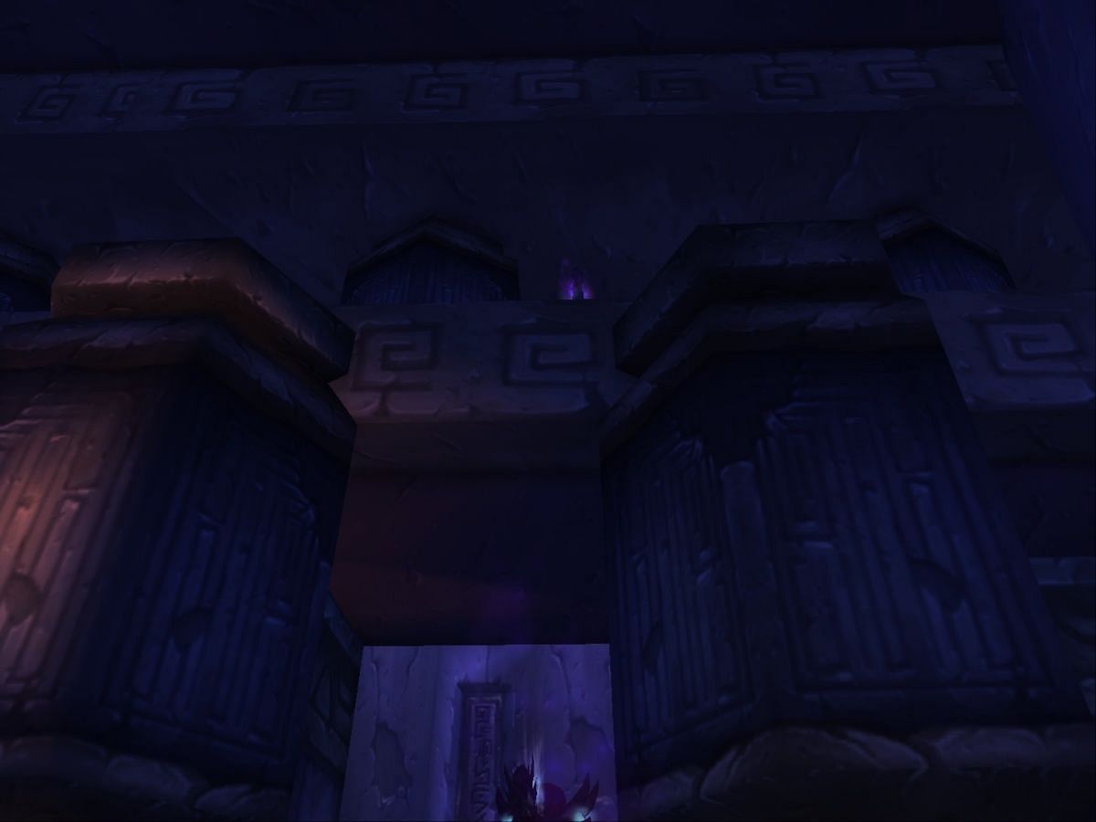 Redditor Alternative-Task9615 spotted the Shadowy Figure in the Twin Emperors boss room, in AQ40 on the PTR (Image via Blizzard Entertainment)