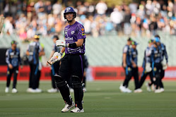 [Watch] Mitchell Owen smashes hattrick of sixes off CSK new recruit during Hobart Hurricanes vs Adelaide Strikers BBL 2024-25 clash