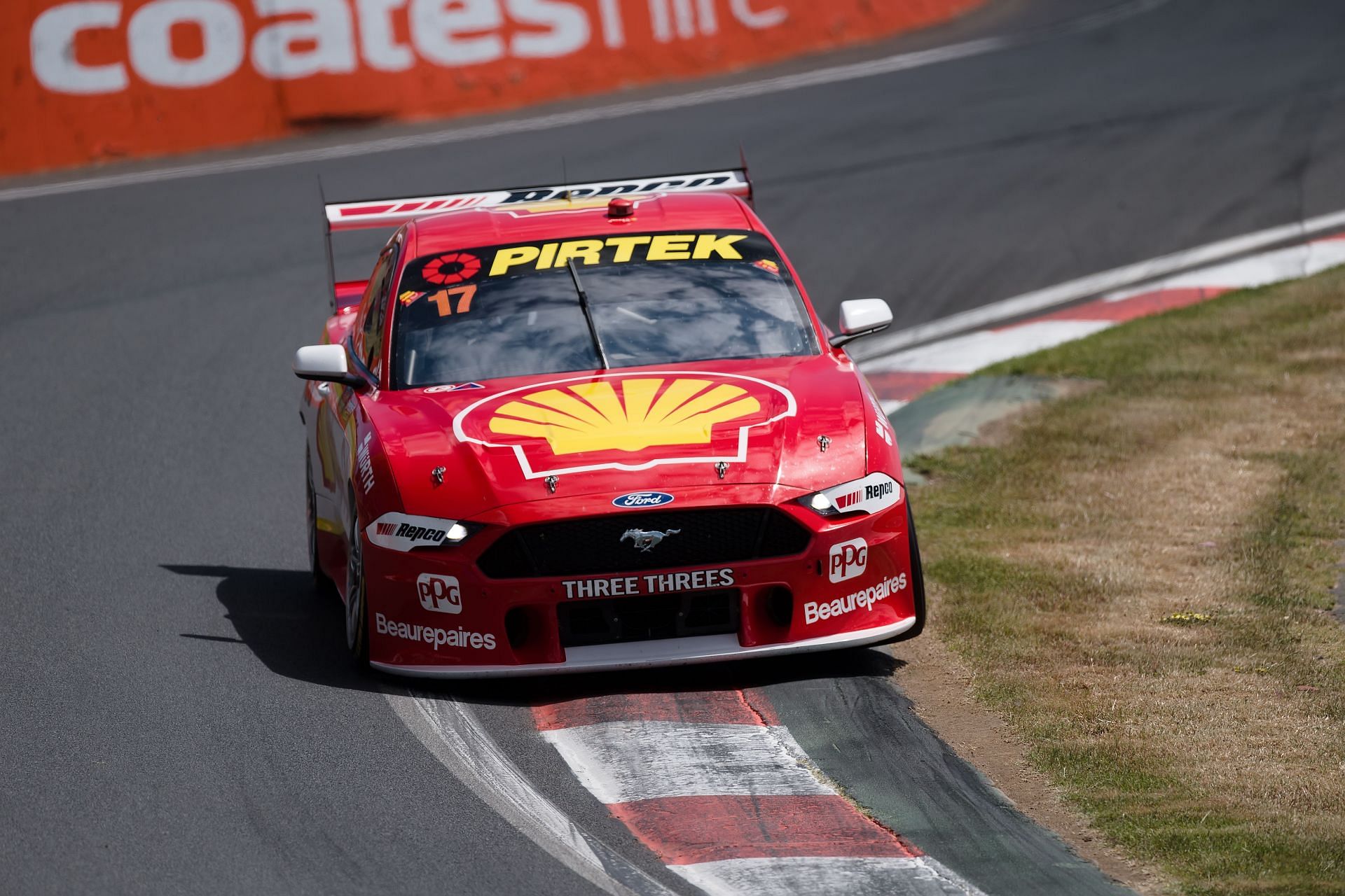 AUTO: OCT 16 Supercheap Auto Bathurst 1000 - Day 2 - Source: Getty