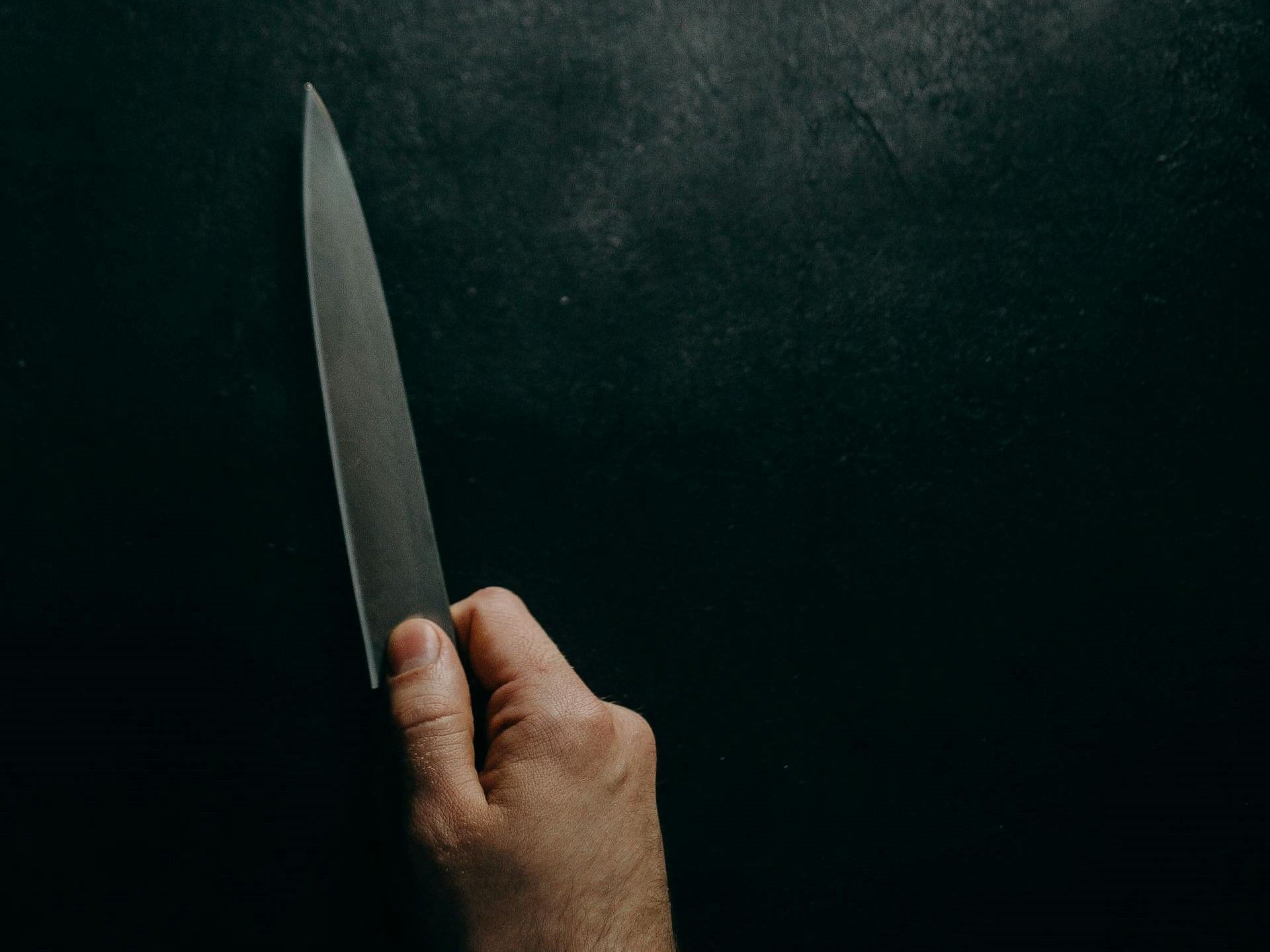 Kevin Saxon stabbed Terrence Smith with a homemade shank (Image via Pexels)