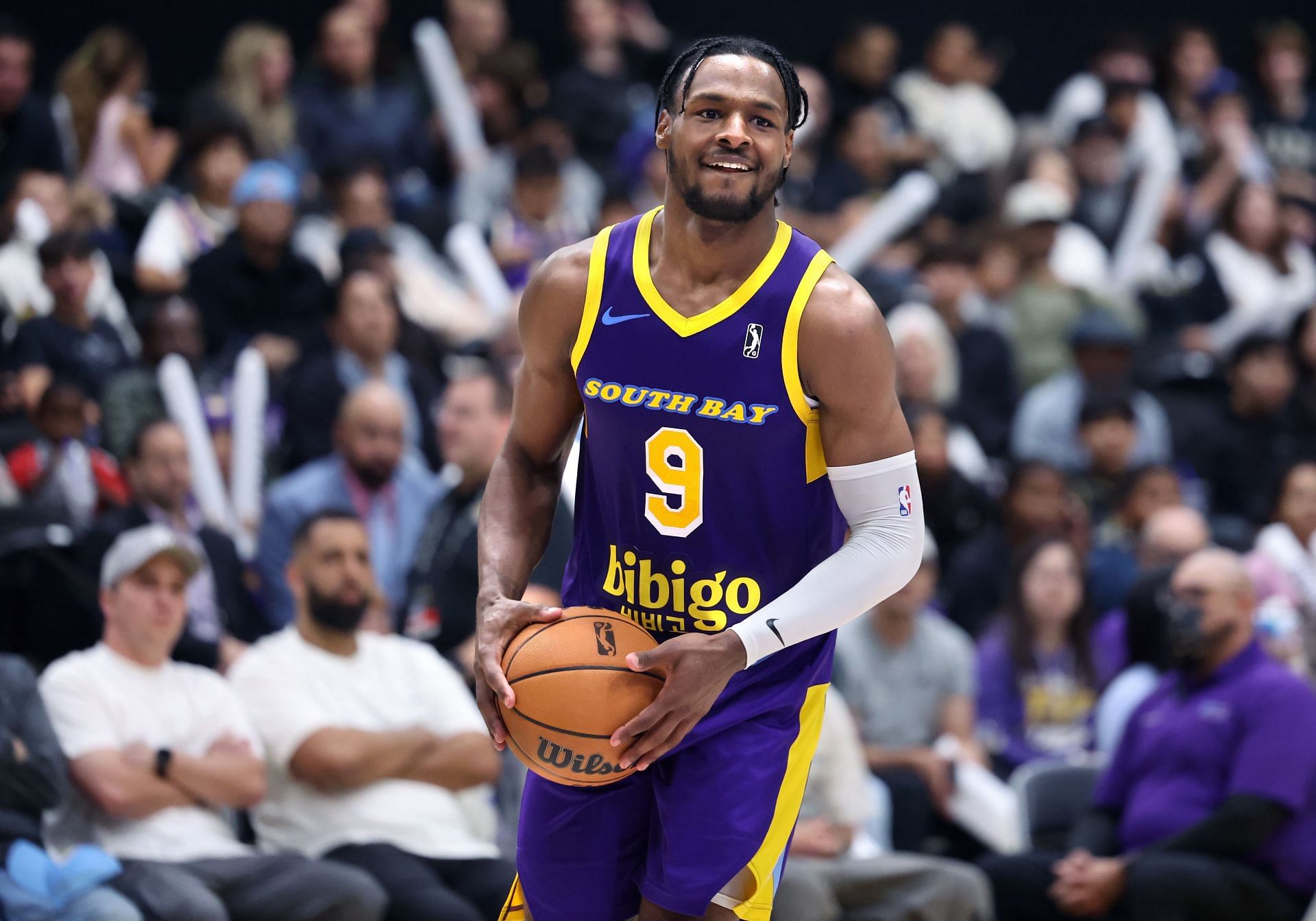 Bronny James in action for South Bay Lakers in the G League. (Credits: Getty)