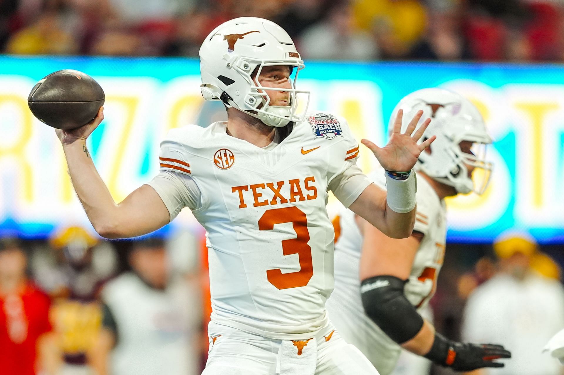 Texas Longhorns QB Quinn Ewers - Source: Getty