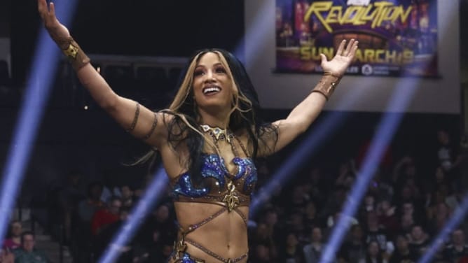 26-year-old star to be introduced as Mercedes Mone's new bodyguard after big AEW return? Analyzing the chances