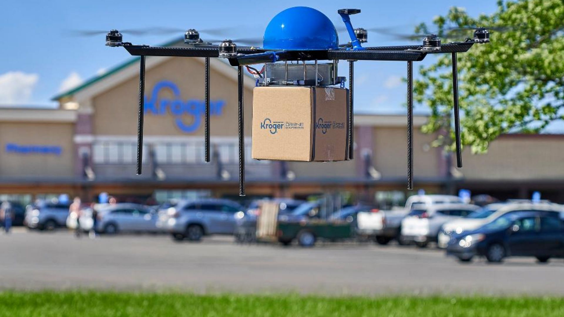 Netizens react as Kroger to reportedly install in-store facial recognition technology. (Image via X/@kroger)