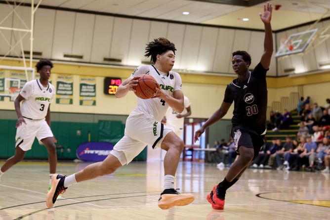 "Young n Turnt": Hoops fans react to 5-star prospect Tyran Stokes's electrifying dunk against Loyola HS