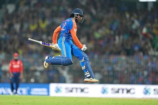 22-year-old rising star takes India home with a boundary in a tense chase during 2nd T20I vs England 2025 [Watch]