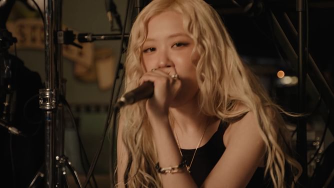 “Never been afraid to sing live”— Fans react as BLACKPINK's Rosé drops ‘3am’ performance video ahead of her 2025 Le Gala Des Pièces Jaunes act